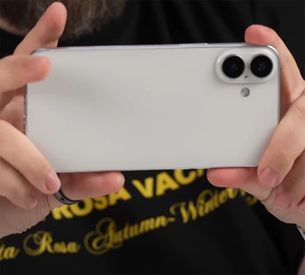 Apple iPhone 16 512GB (белый) 