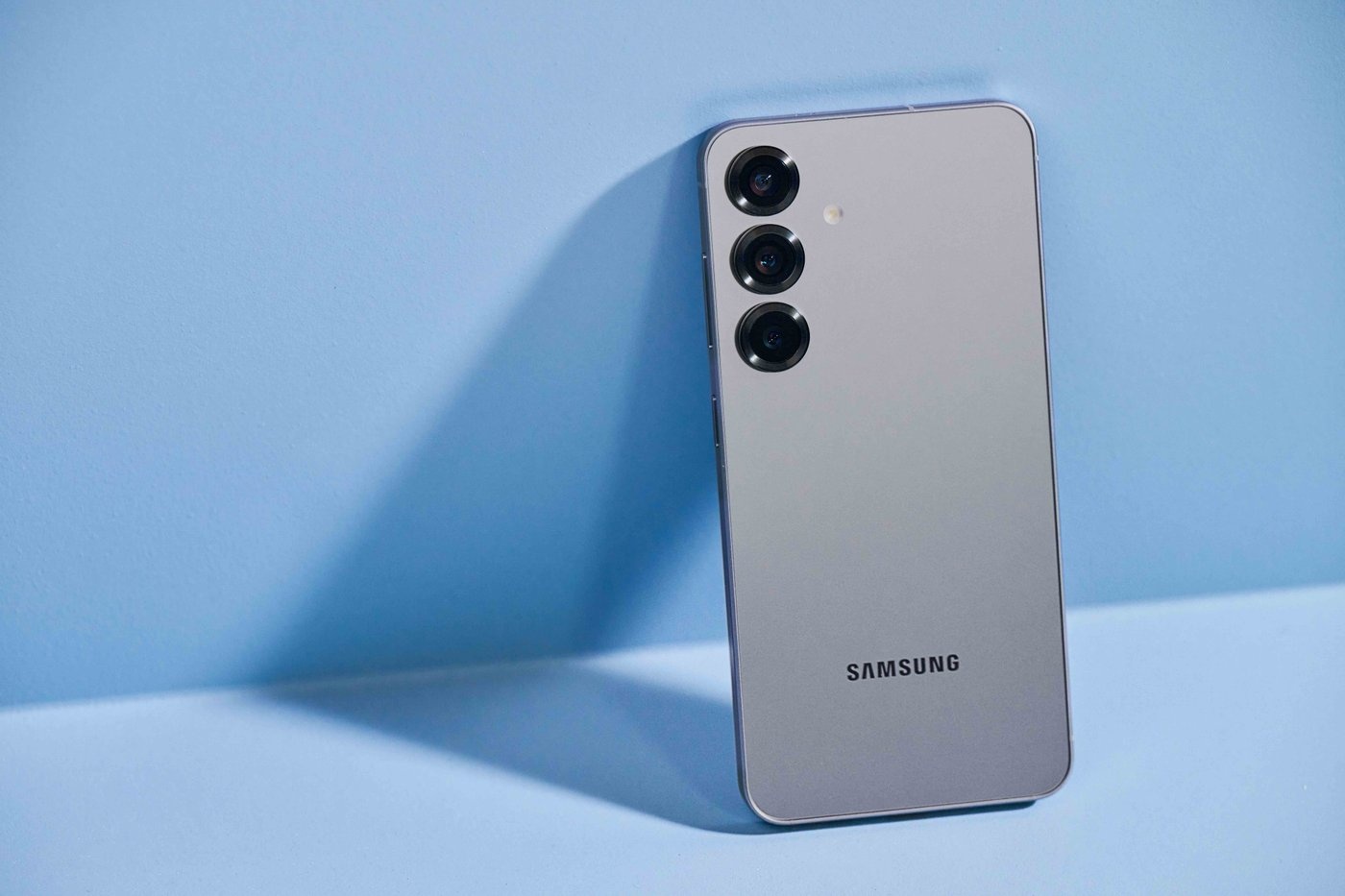 Смартфон Samsung Galaxy S25+ SM-S936B 12GB/256GB (серый) 