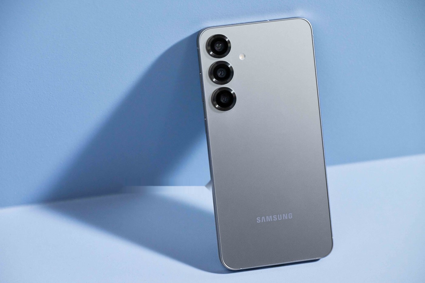 Смартфон Samsung Galaxy S25 SM-S931B 12GB/256GB (серый) 